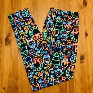 Neon Lights Christmas Plus Leggings NWOT